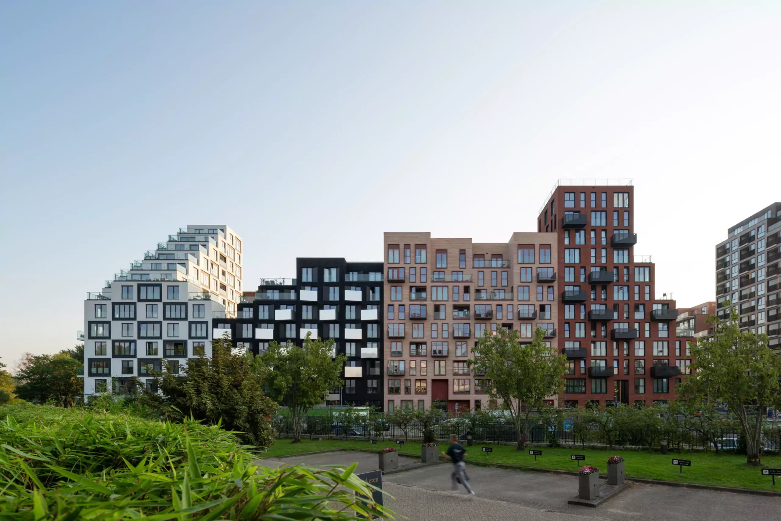 Hyde Park Westminster Hoofddorp — afbeelding 1